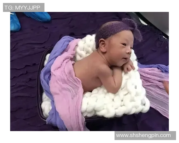 足球明星们的独特睡姿大揭秘让你见识他们的休息风采与生活趣事